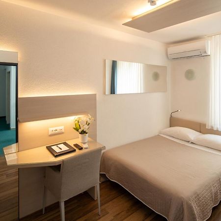 Hotel Campione Bissone Εξωτερικό φωτογραφία